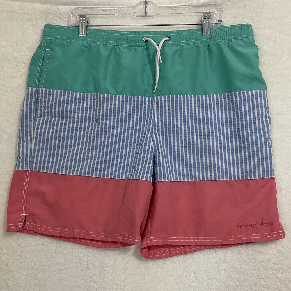 Vineyard Vines men’s shorts Medium Multicolor with drawstring & pockets